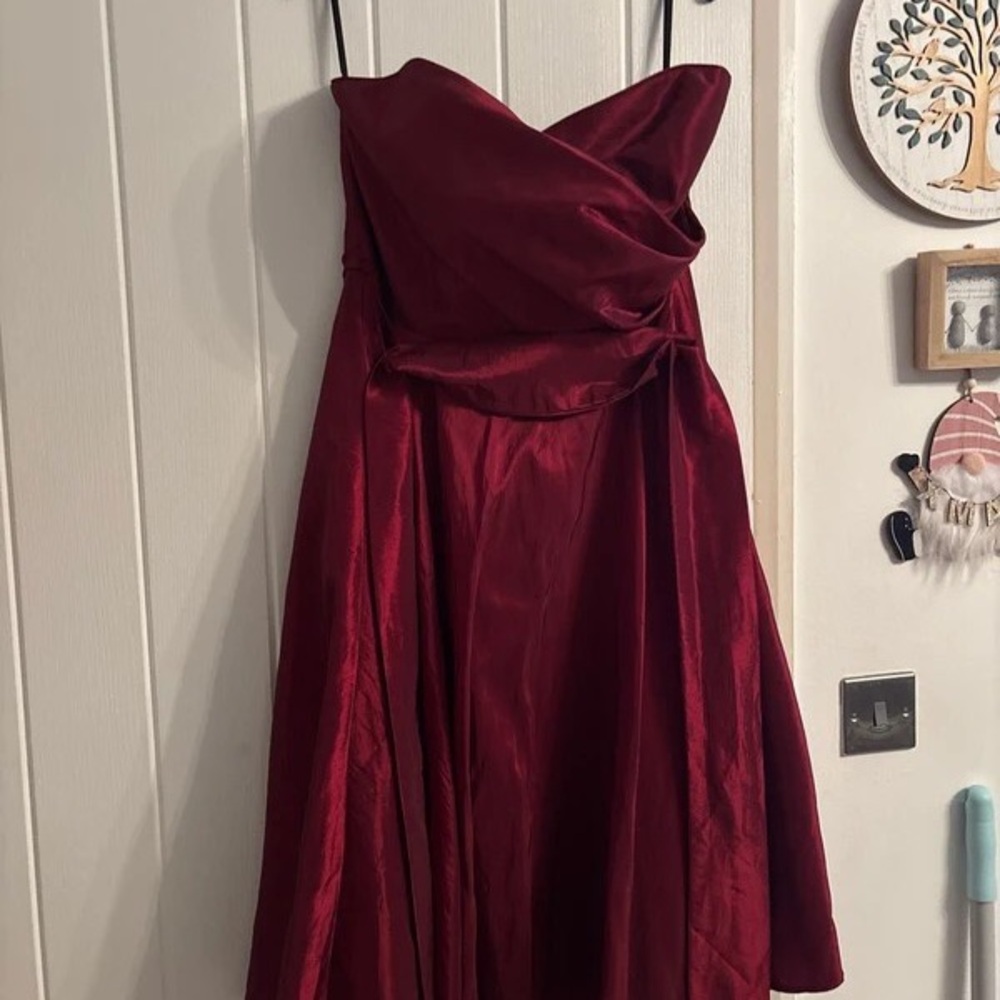 Boohoo Strapless Burgundy Dress